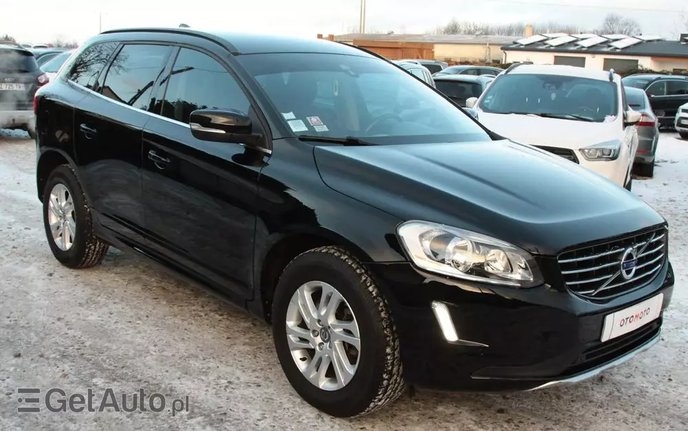 VOLVO XC 60 D4 Drive-E Momentum