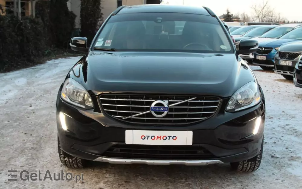 VOLVO XC 60 D4 Drive-E Momentum
