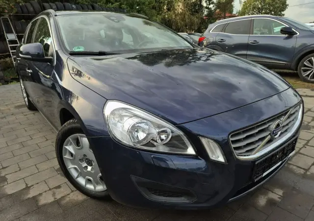 VOLVO V60 D3 Geartronic Momentum