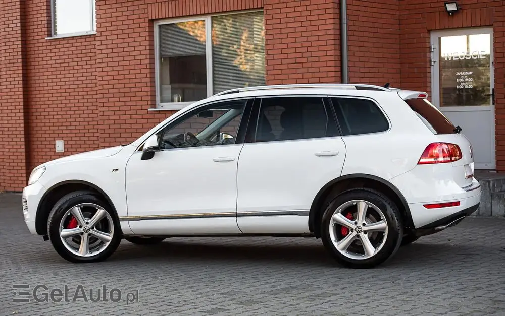 VOLKSWAGEN Touareg 3.0 V6 TDI SCR Blue Motion DPF Automatik Executive Edition