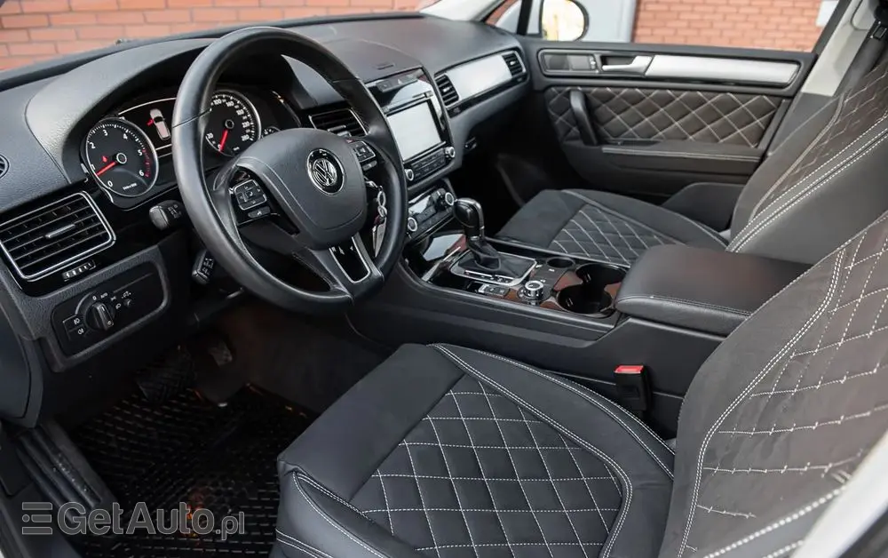 VOLKSWAGEN Touareg 3.0 V6 TDI SCR Blue Motion DPF Automatik Executive Edition