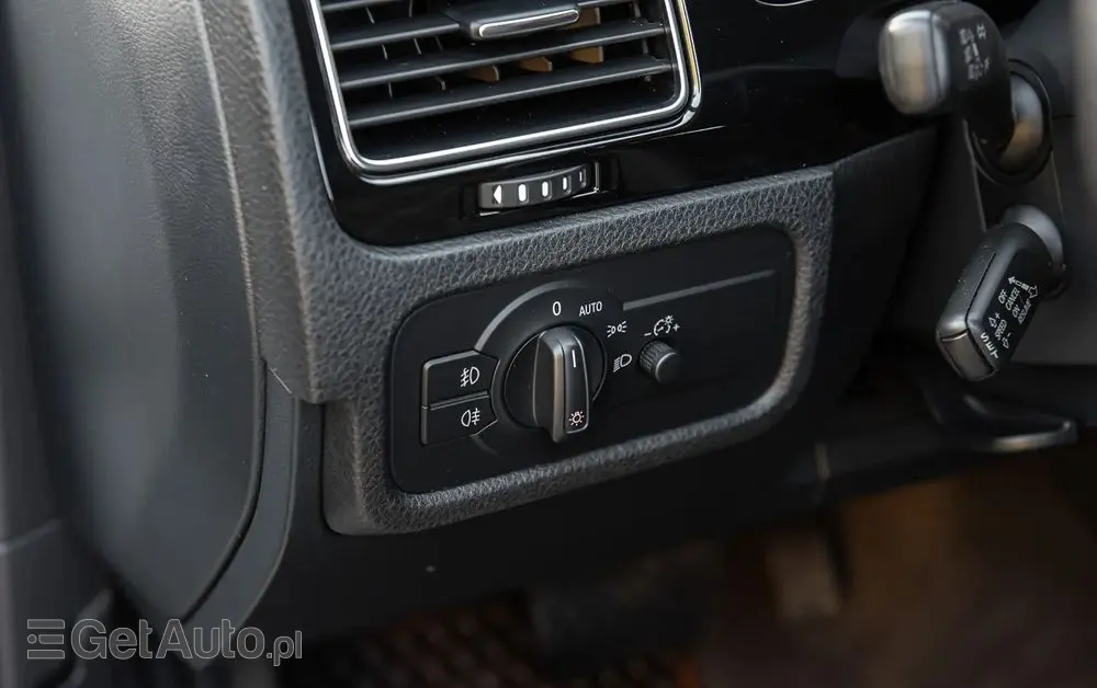 VOLKSWAGEN Touareg 3.0 V6 TDI SCR Blue Motion DPF Automatik Executive Edition