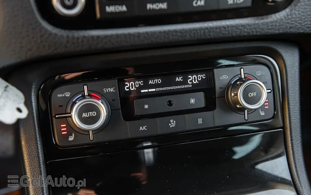 VOLKSWAGEN Touareg 3.0 V6 TDI SCR Blue Motion DPF Automatik Executive Edition