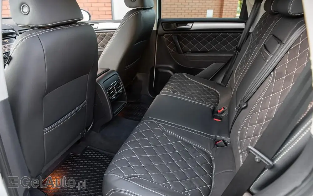 VOLKSWAGEN Touareg 3.0 V6 TDI SCR Blue Motion DPF Automatik Executive Edition