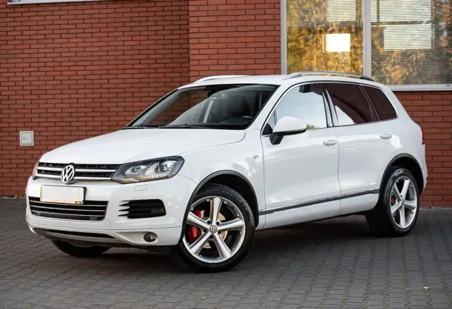 VOLKSWAGEN Touareg 3.0 V6 TDI SCR Blue Motion DPF Automatik Executive Edition