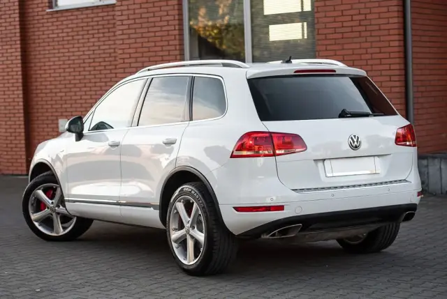 VOLKSWAGEN Touareg 3.0 V6 TDI SCR Blue Motion DPF Automatik Executive Edition