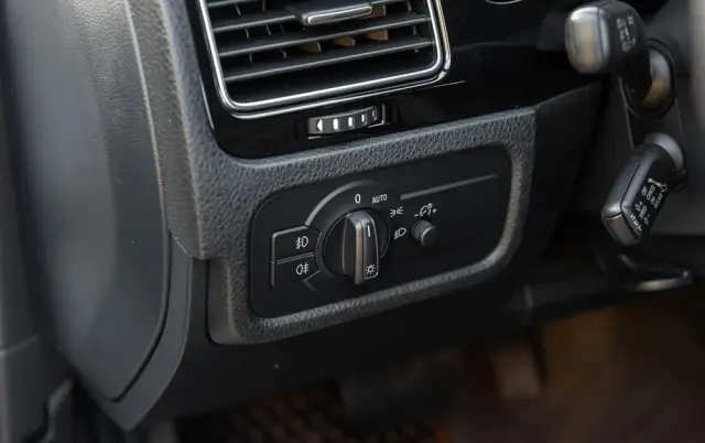 VOLKSWAGEN Touareg 3.0 V6 TDI SCR Blue Motion DPF Automatik Executive Edition