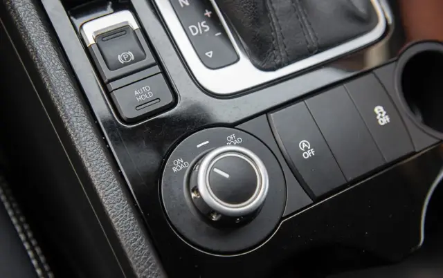 VOLKSWAGEN Touareg 3.0 V6 TDI SCR Blue Motion DPF Automatik Executive Edition