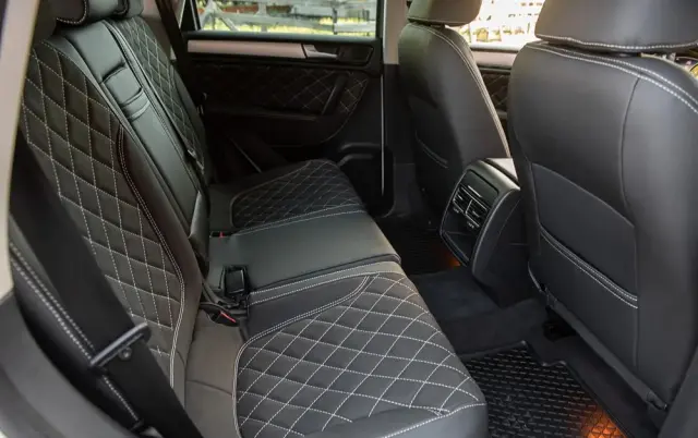 VOLKSWAGEN Touareg 3.0 V6 TDI SCR Blue Motion DPF Automatik Executive Edition