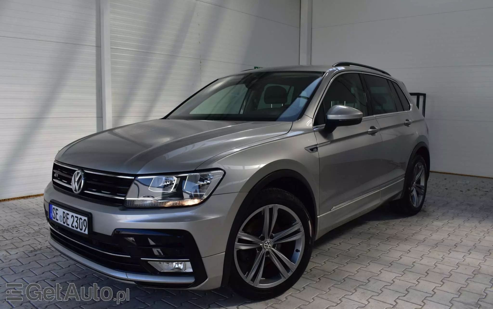 VOLKSWAGEN Tiguan 2.0 TDI SCR R-Line