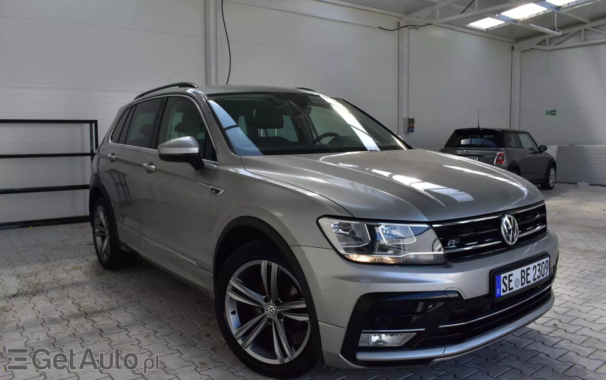 VOLKSWAGEN Tiguan 2.0 TDI SCR R-Line