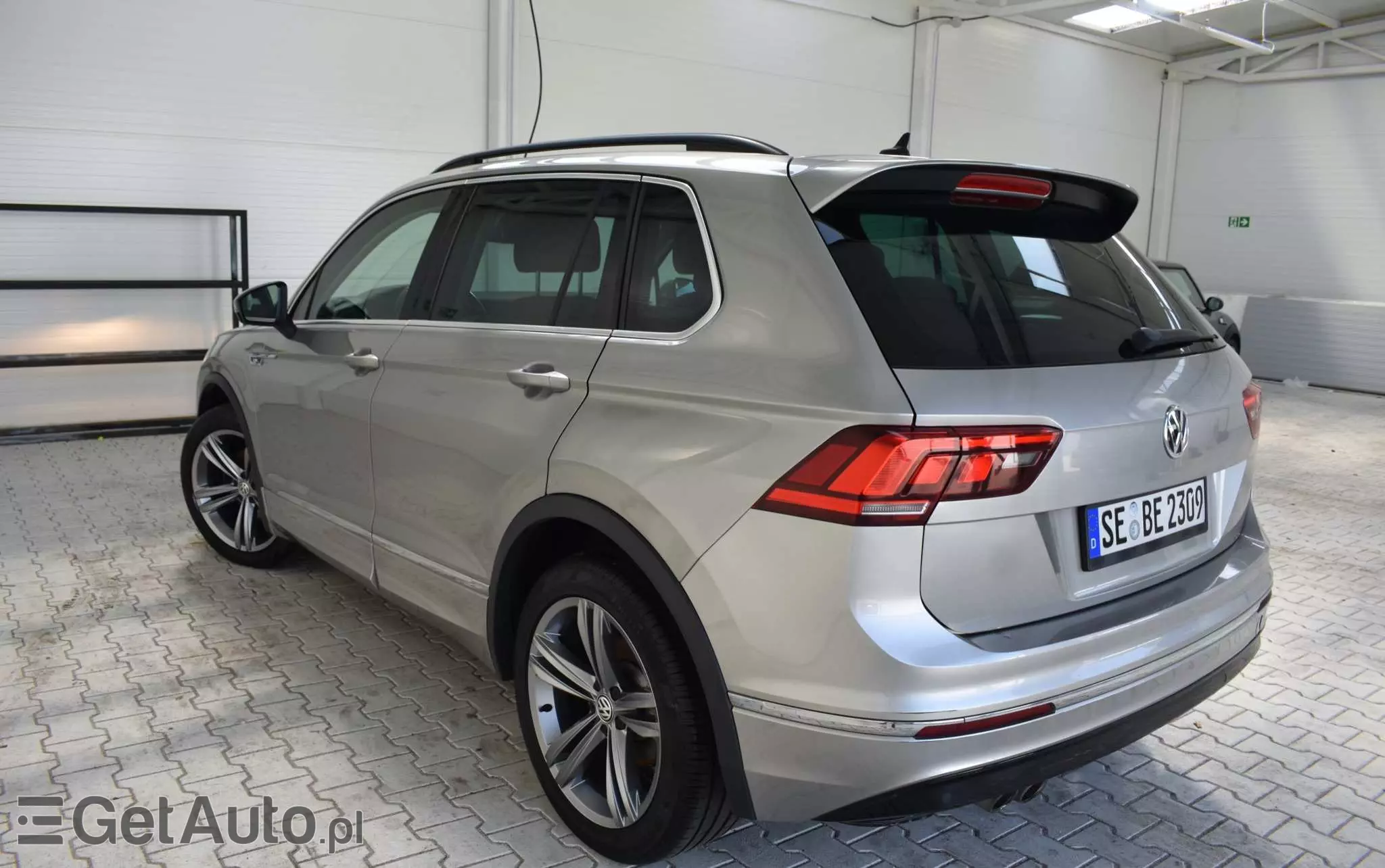 VOLKSWAGEN Tiguan 2.0 TDI SCR R-Line