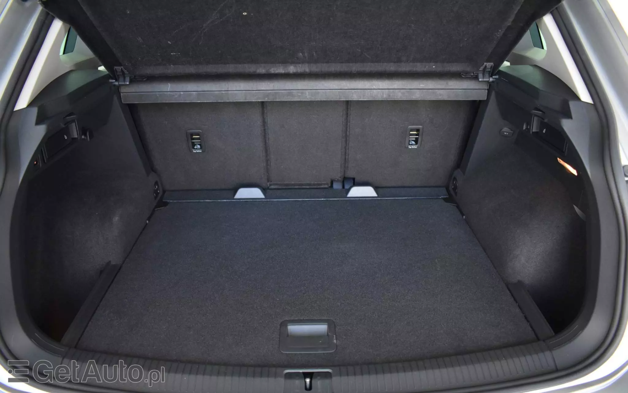 VOLKSWAGEN Tiguan 2.0 TDI SCR R-Line