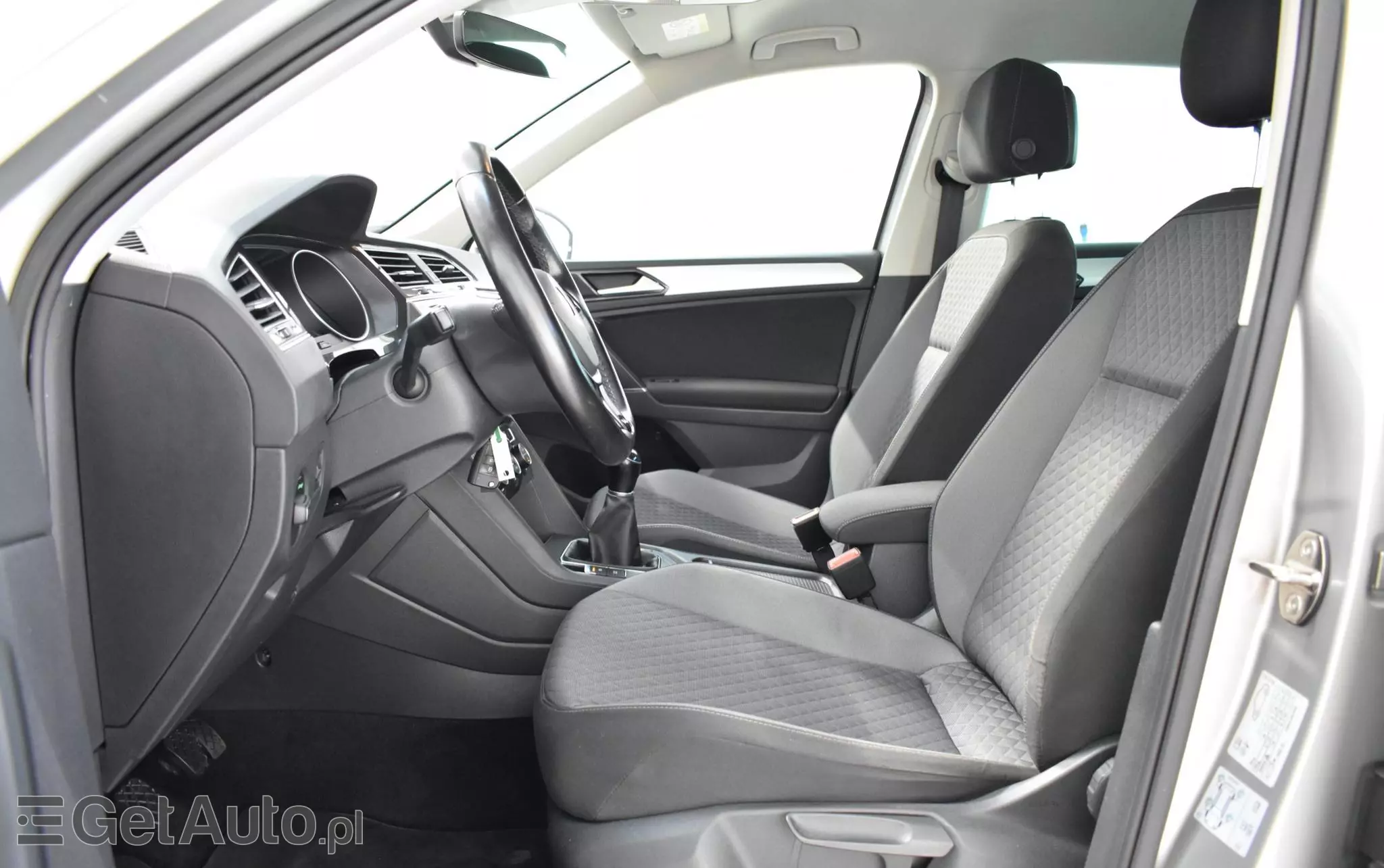 VOLKSWAGEN Tiguan 2.0 TDI SCR R-Line