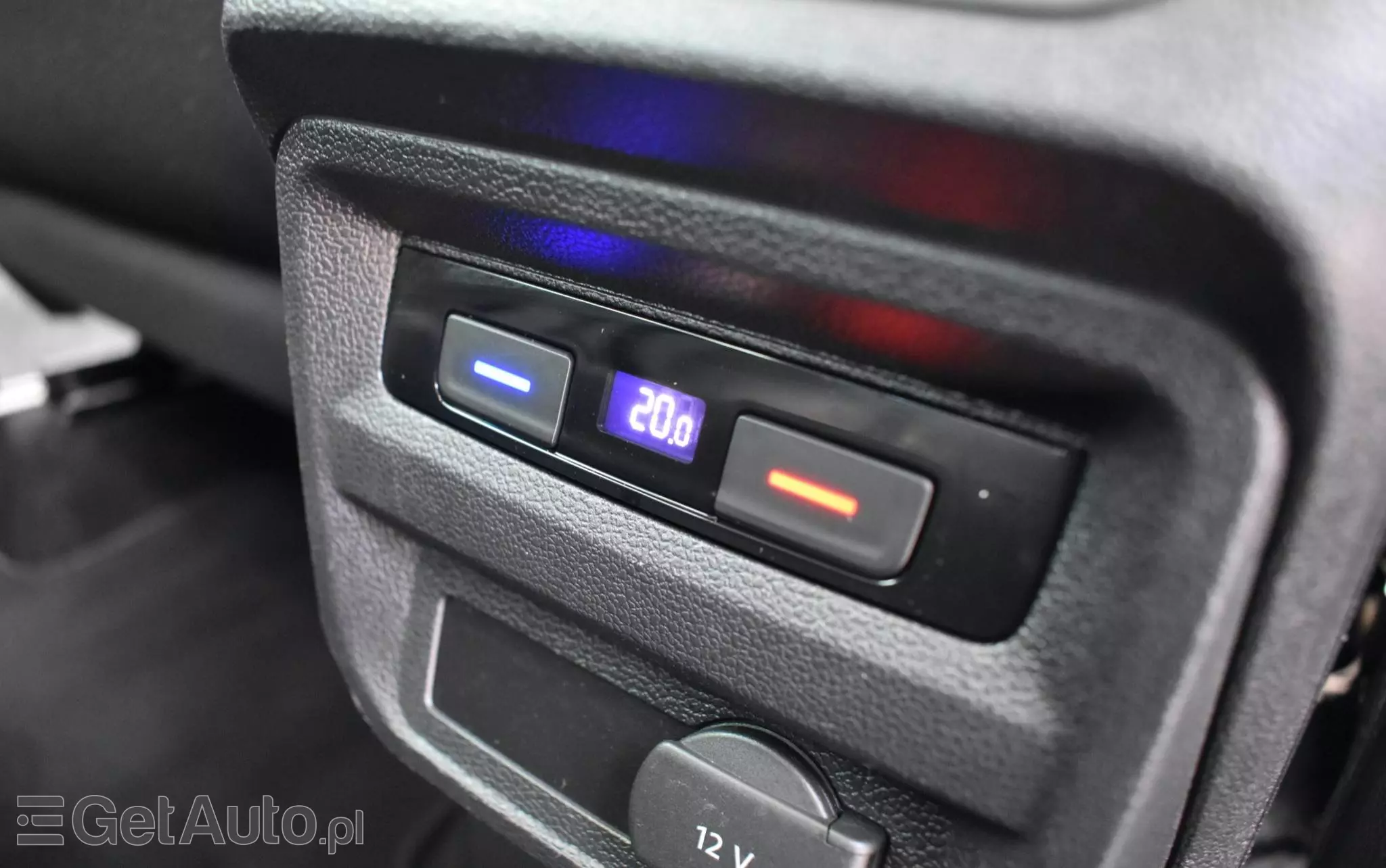 VOLKSWAGEN Tiguan 2.0 TDI SCR R-Line