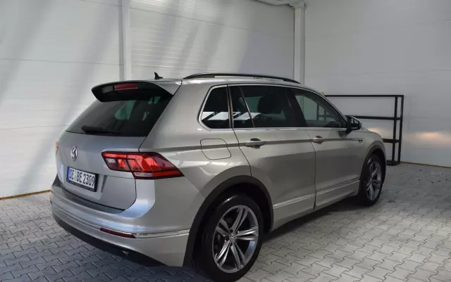 VOLKSWAGEN Tiguan 2.0 TDI SCR R-Line