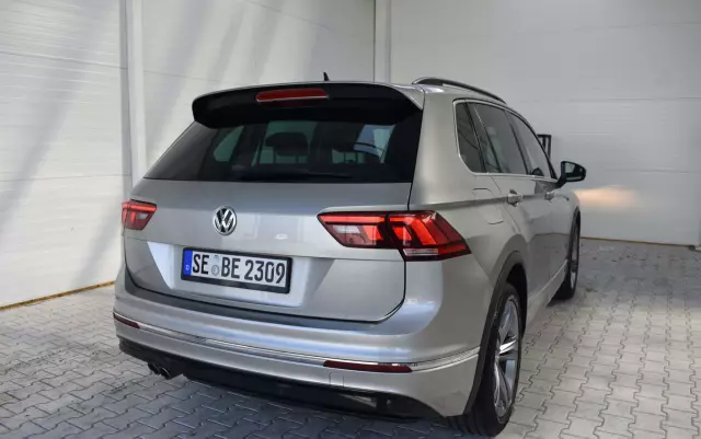 VOLKSWAGEN Tiguan 2.0 TDI SCR R-Line