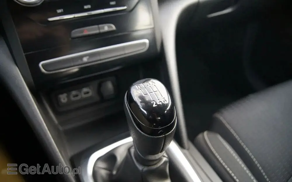 RENAULT Megane 1.5 Blue dCi Intens