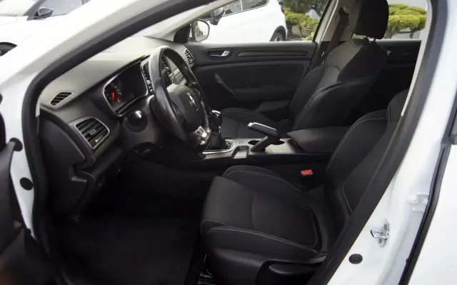 RENAULT Megane 1.5 Blue dCi Intens