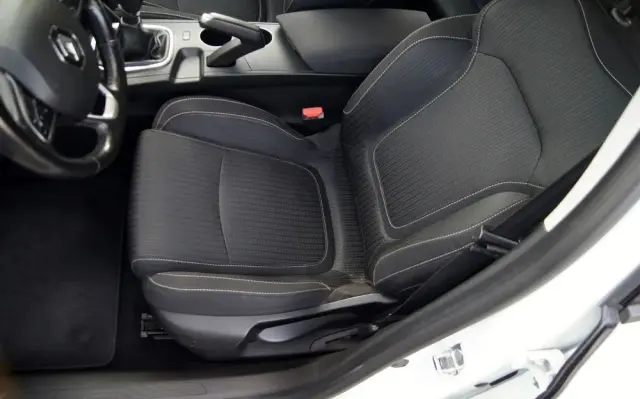 RENAULT Megane 1.5 Blue dCi Intens