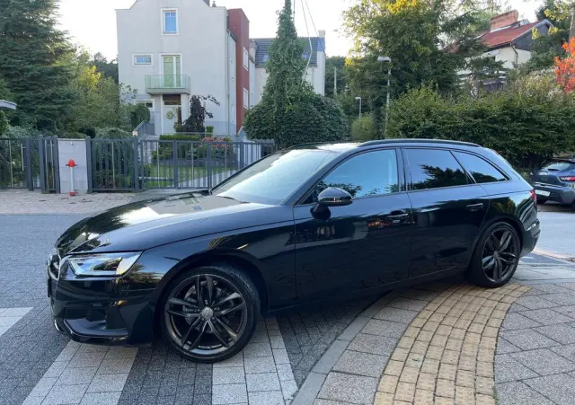 AUDI A4 Avant 