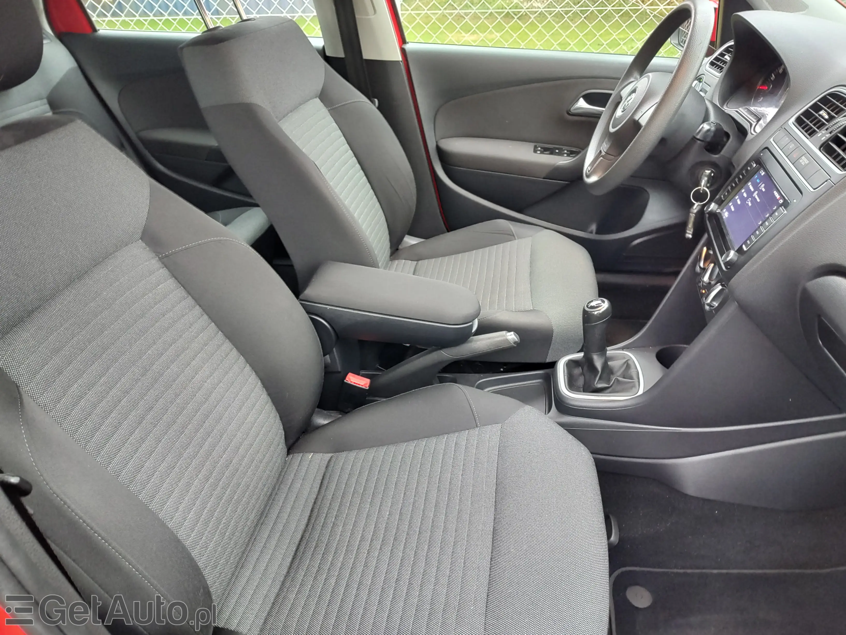 VOLKSWAGEN Polo Comfortline