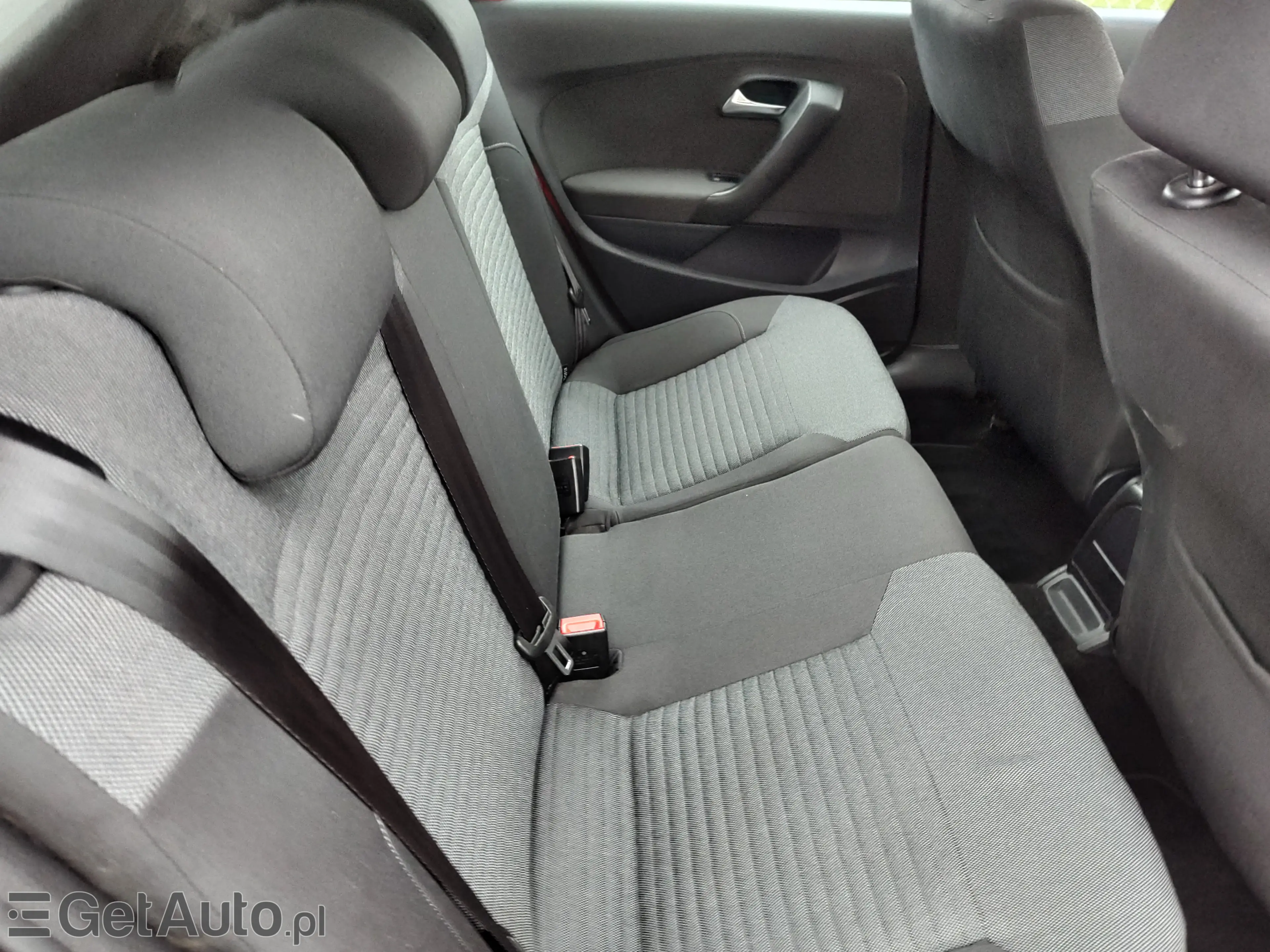 VOLKSWAGEN Polo Comfortline