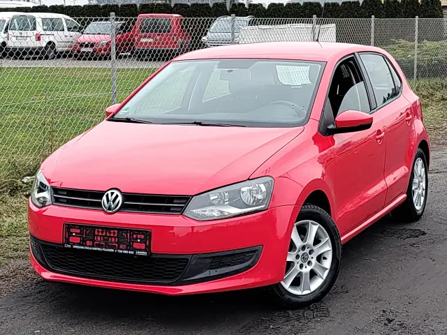 VOLKSWAGEN Polo Comfortline