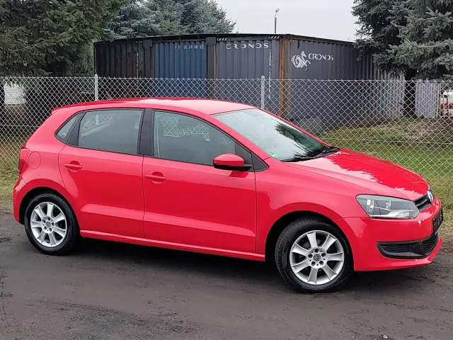 VOLKSWAGEN Polo Comfortline