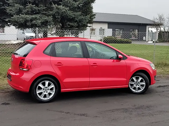VOLKSWAGEN Polo Comfortline
