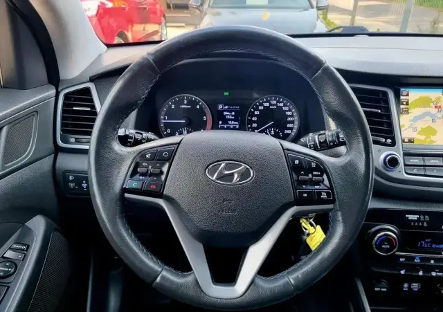 HYUNDAI Tucson 1.7 CRDI BlueDrive Premium 2WD DCT