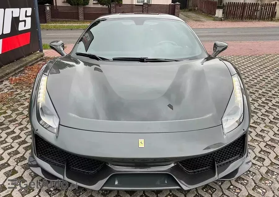 FERRARI 488 Pista 