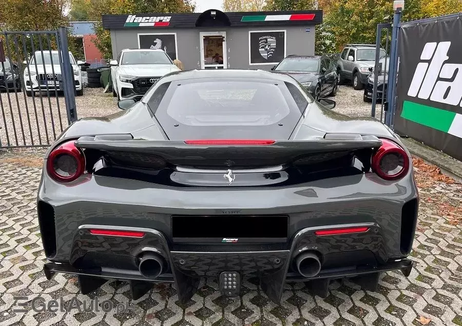 FERRARI 488 Pista 