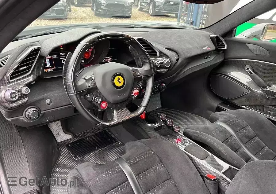 FERRARI 488 Pista 