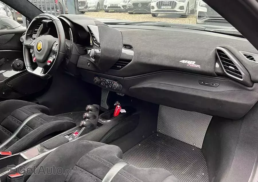 FERRARI 488 Pista 