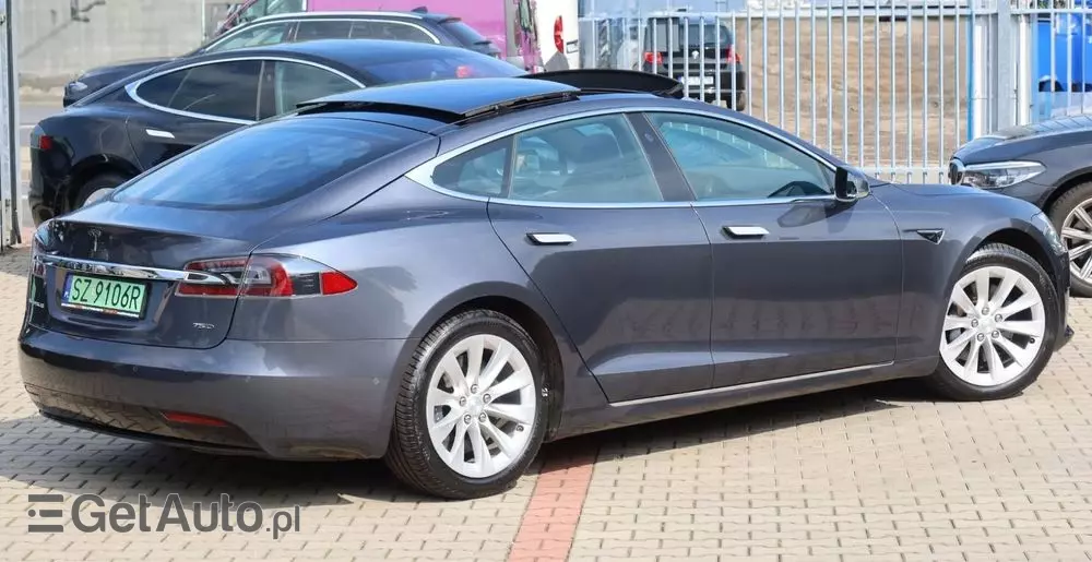 TESLA Model S Long Range Plus