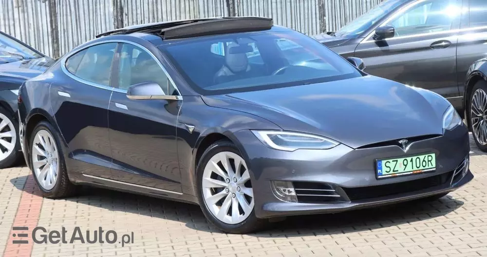 TESLA Model S Long Range Plus