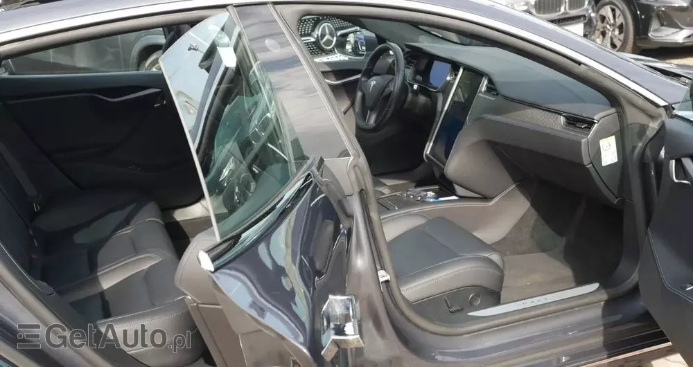 TESLA Model S Long Range Plus