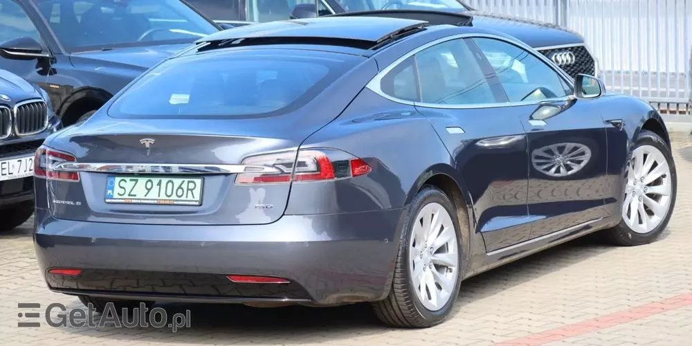 TESLA Model S Long Range Plus