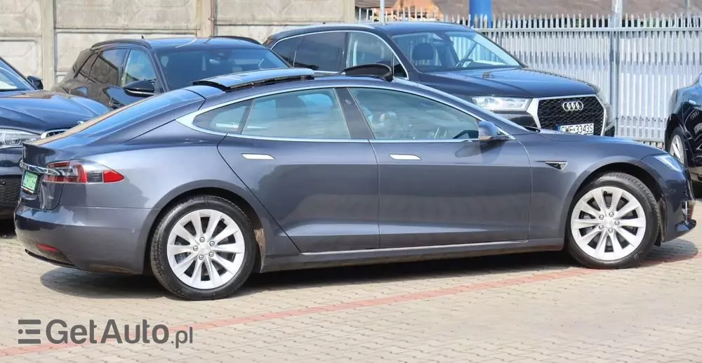 TESLA Model S Long Range Plus