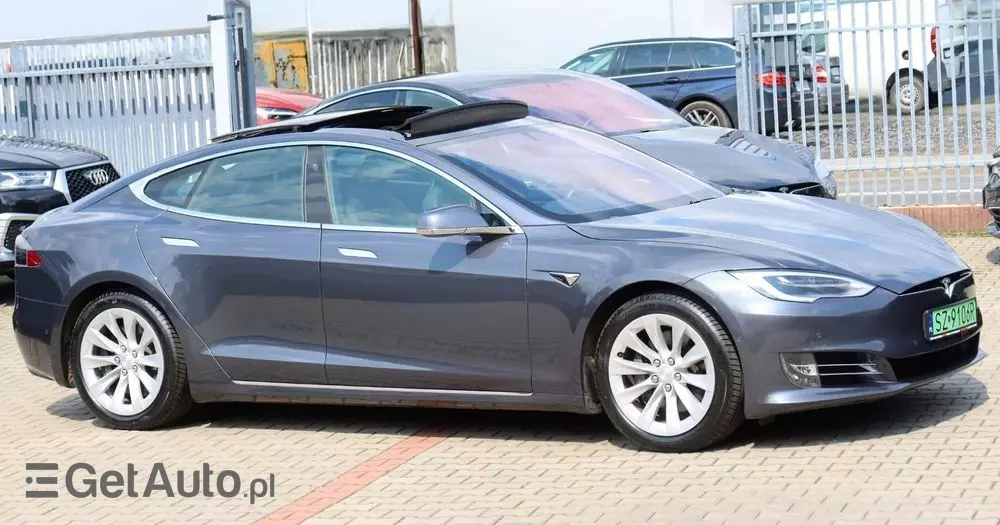 TESLA Model S Long Range Plus