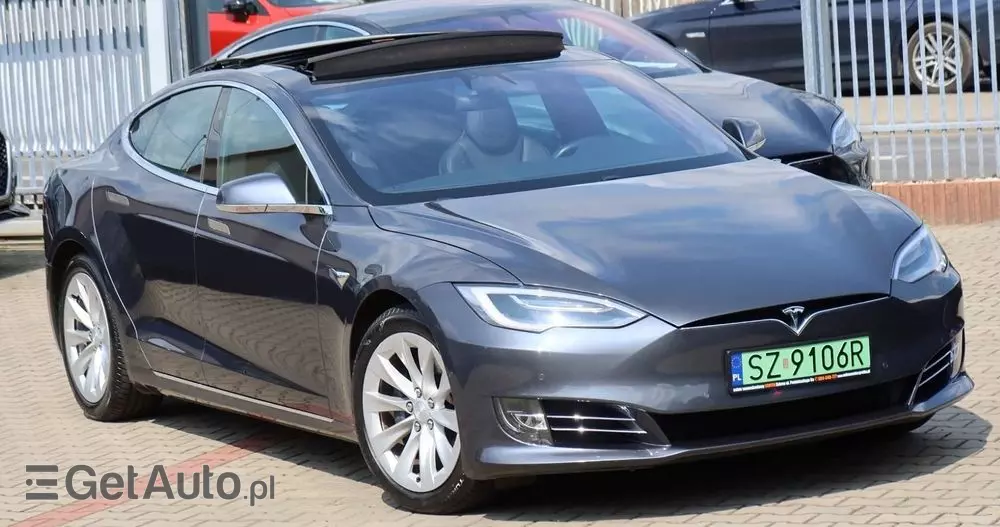TESLA Model S Long Range Plus