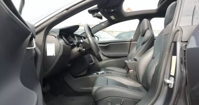 TESLA Model S Long Range Plus