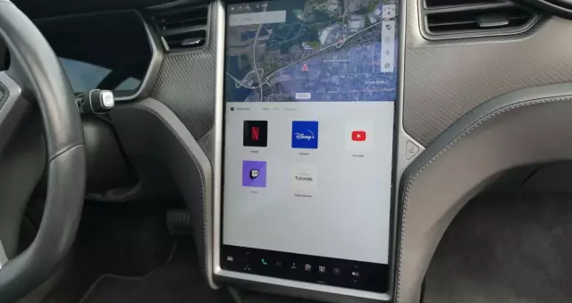 TESLA Model S Long Range Plus