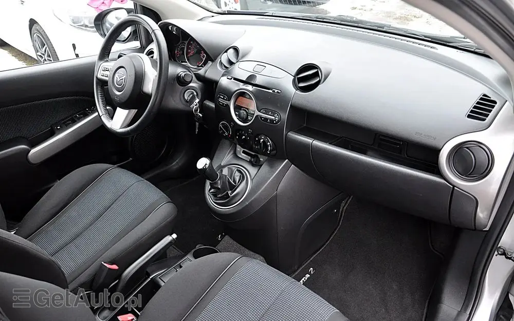 MAZDA 2 1.3 90th Anniversary