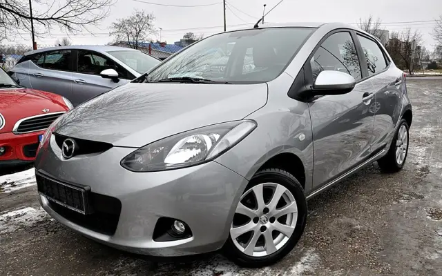 MAZDA 2 1.3 90th Anniversary