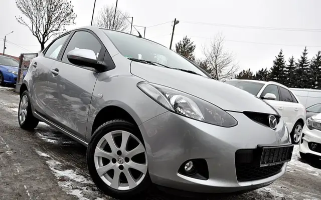 MAZDA 2 1.3 90th Anniversary