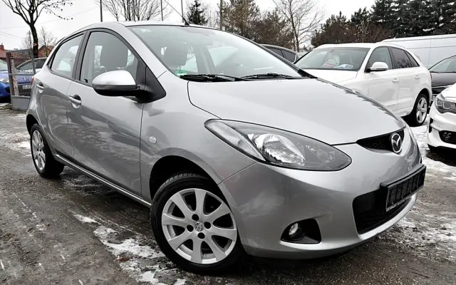 MAZDA 2 1.3 90th Anniversary