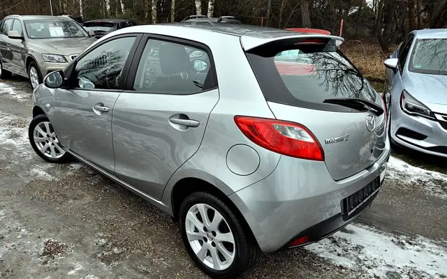 MAZDA 2 1.3 90th Anniversary