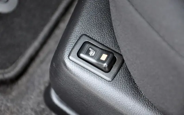 MAZDA 2 1.3 90th Anniversary